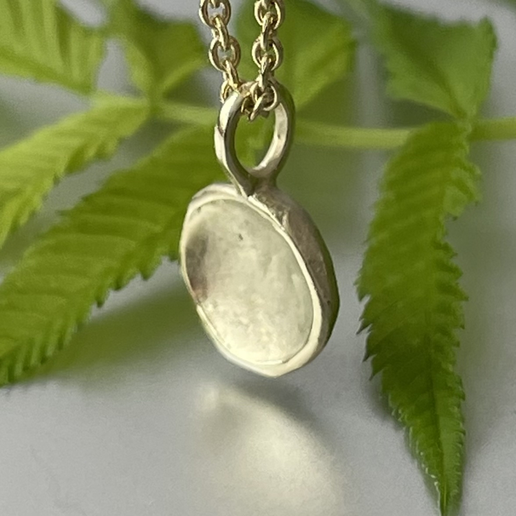 gokdenes nugget, taufgeschenk, geschenke zur geburt, buchstabenanhaenger