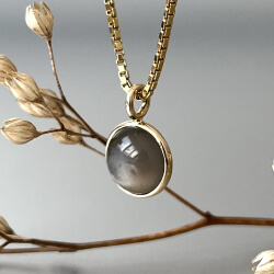 grauer runder mondsteinanh&auml;nger,