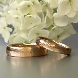 rosegoldene Ringe für die Hochzeit