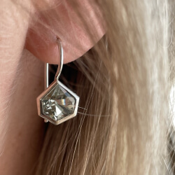 hellgrüne Prasiolithe