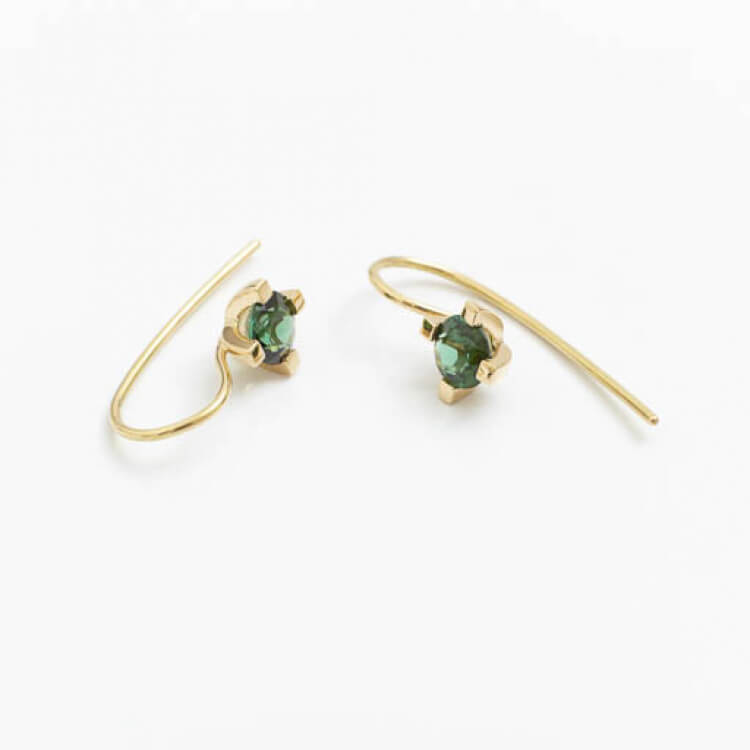 Ohrringe aus gold mit grünen stein turmalin