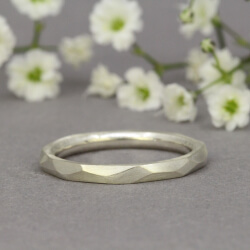 schlichte Ringe für die Hochzeit aus silber - Ringe zum heiraten in Potsdam