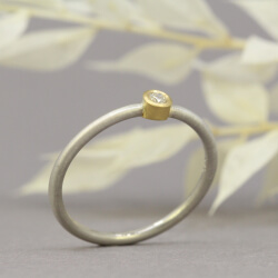 Verlobungsring "Klara" - mit Diamant aus Gelbgold und Silber Bild 2