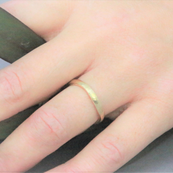 Zwei Trauringe "Jack und Rose" - mit kleinem Hammerschlag aus 750 Gelbgold Bild 2